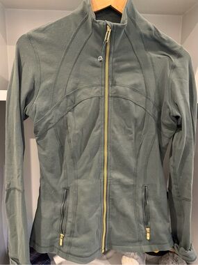 lululemon athletica Olive Green Full-Zip Athletic Jacket with Yellow Zipper